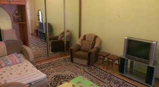 Апартаменты One-Bedroom Apartment Евпатория-4